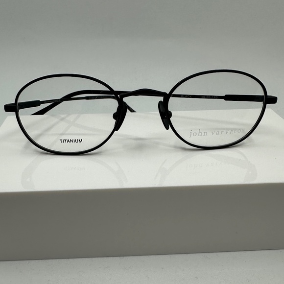 John Varvatos V185